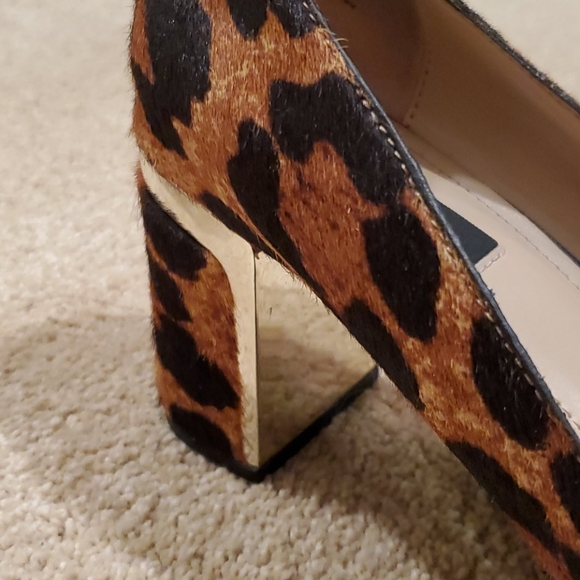 DKNY Leopard Print Low Heels - Picture 5 of 6